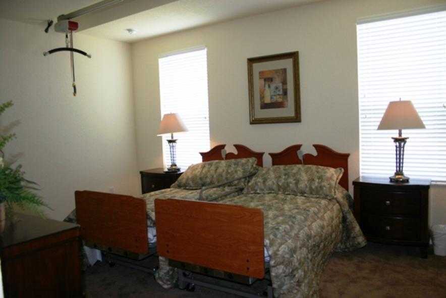 CHuC_org_uk's tweet photo. #SelfCatering Villa with a #CeilingHoist #CeilingLift
Tranquillity Villa #Davenport #Orlando #Florida #USA
6 Bed 4 Bath Villa with pool close to Disney & attractions
More info on #CHuC website https://t.co/o8n02K5JSY https://t.co/ZY85LlHCjP