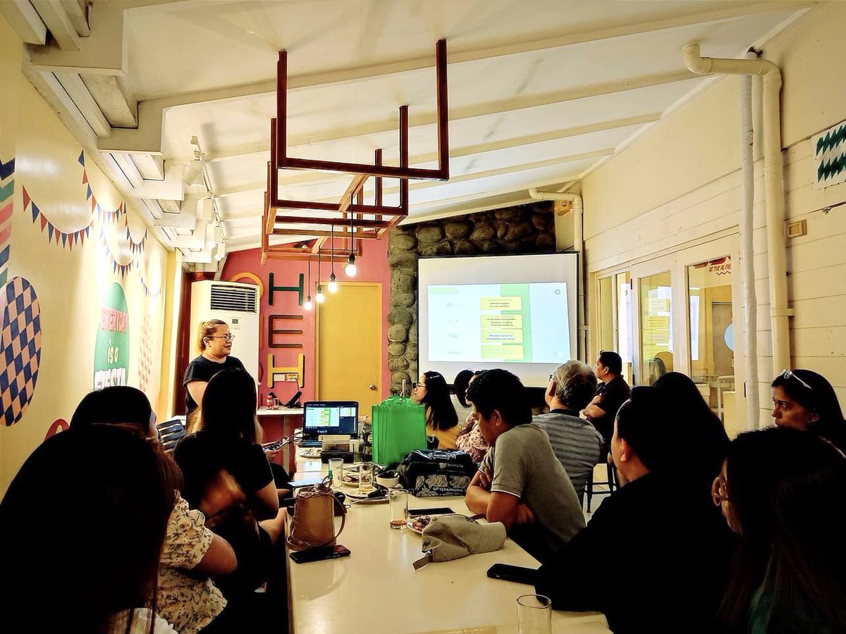 cdobloggers's tweet photo. Our CDO Bloggers family is growing!
Last night was our 1st GMM for 2023.
Weβre happy to see new faces and returnee members.
Looking forward to the many activities lined up for this year. πππ
#CDOBloggers #CDOcontentcreators #CDOinfluencers https://t.co/ufYsPvoWxG