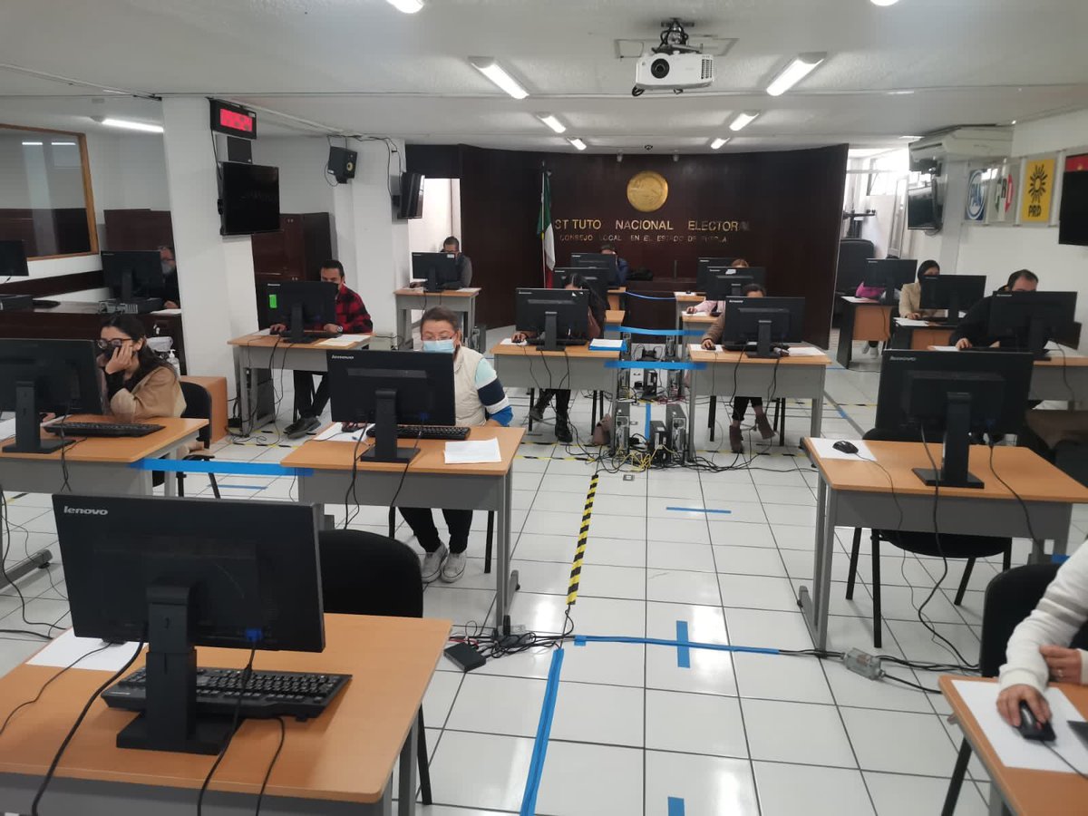 INE_PUEBLA's tweet image. 📌En la Junta Local del #INEPuebla, los aspirantes a cargos o puestos del SPEN del sistema #OPLE,  que acreditaron la etapa de cotejo documental, verificación del cumplimiento de requisitos y examen de conocimientos, realizan su evaluación psicométrica #ConcursoPúblico 2022-2023