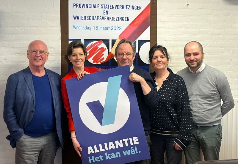 Alliantie_nl's tweet image. Gisteren en vandaag waren de druk bezochte ledenbijeenkomsten van @Alliantie_nl in #Drenthe, #Overijssel en #Brabant.

Met veel enthousiasme en energie is de campagne #PS2023 van start gegaan. 

@tubantia @De_Stentor @BNDeStem @brabantsdagblad @ED_Regio 
#hetkanwel #Beterbeleid