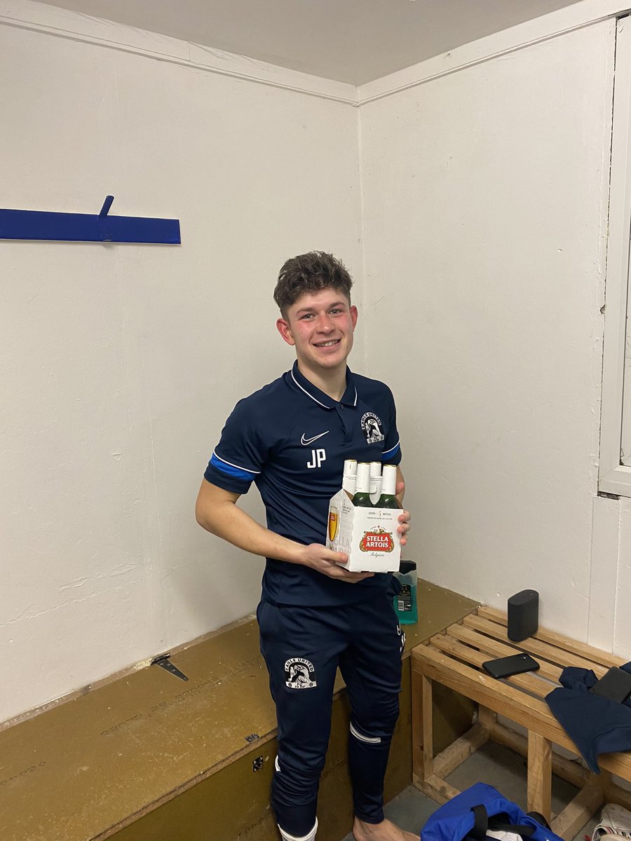 FCEagleUtd's tweet photo. RESULT
 
@BillinghayAth 0-5 First XI

Leo Weaver ⚽️
@EstevesDelphin ⚽️
Dom Goddard ⚽️
@tombatessss ⚽️
@kyletat14761153 ⚽️

@TomLomas7 Barbering MOTM courtesy of Spar Shop Priory Rd 🏆 @parla_joe 

🦅⚽️#EUFC https://t.co/QINYEC4sgb