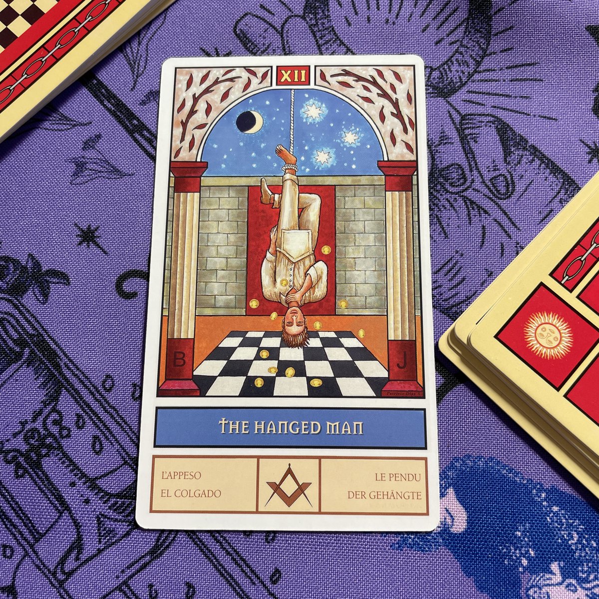 astrserpentaire's tweet image. Ne te décourage pas face aux difficultés. Prends une pause et réfléchis à la leçon que Le Pendu, l'arcane du tarot, nous enseigne : ces moments sont des opportunités pour apprendre et grandir. #Tarot #Difficultés