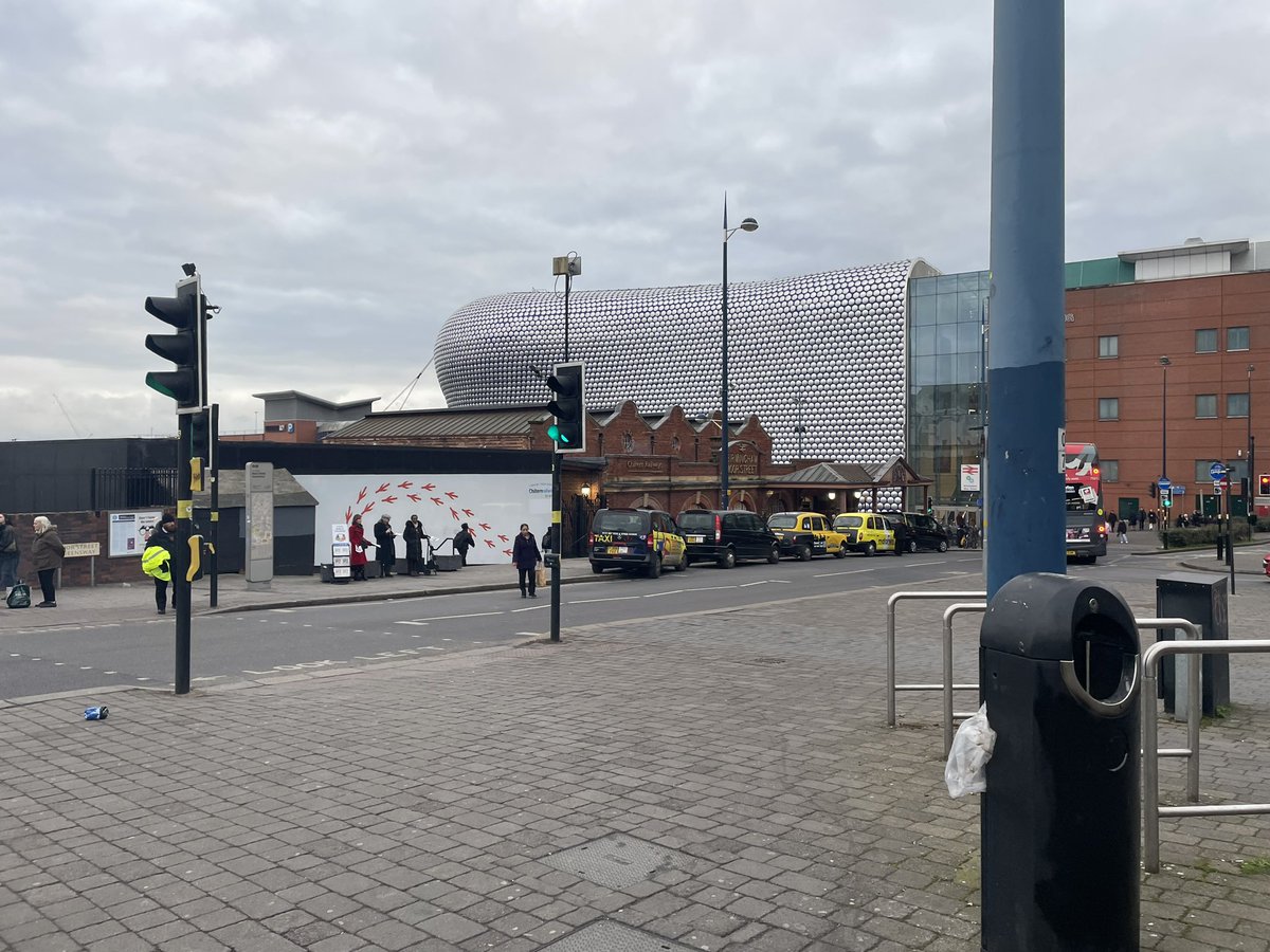 SimonZev's tweet photo. To those who don’t understand:
a) how Curzon Street is almost on top of Moor Street and;
b) how close this is to New Street
Lol
Yes, New Street & this area should have a direct ped connection but they’re almost on top of each other!
#HS2 #HS2IsComing #HighSpeedRail https://t.co/ybQllVgRNk