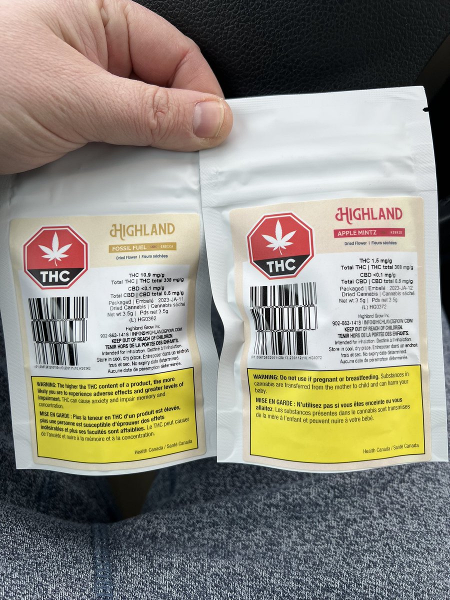 Randy Lahey (@duce_7) on Twitter photo Thanks to <a href="/WhatsMyPot/">WhatsMyPot 👀🎁</a> post about the new <a href="/HighlandGrow/">Highland Grow</a> drop I picked up the apple mintz and fossil fuel from <a href="/TheWoodsCanna/">The Woods Cannabis</a>. Nice scent and visuals on both. <a href="/ONCannabisStore/">Ontario Cannabis Store</a> Thanks to <a href="/WhatsMyPot/">WhatsMyPot 👀🎁</a> post about the new <a href="/HighlandGrow/">Highland Grow</a> drop I picked up the apple mintz and fossil fuel from <a href="/TheWoodsCanna/">The Woods Cannabis</a>. Nice scent and visuals on both. <a href="/ONCannabisStore/">Ontario Cannabis Store</a>