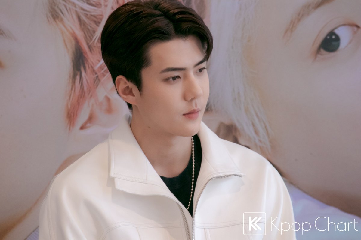 KpopChartNet's tweet photo. [PHOTO] Sehun @ PRESSCON EXO-SC BACK TO BACK FANCON IN JAKARTA #EXOSC_BackToBack #EXOSCFANCONINJAKARTA #EXOSC_BackToBackJakarta https://t.co/mkIUIF2ptX