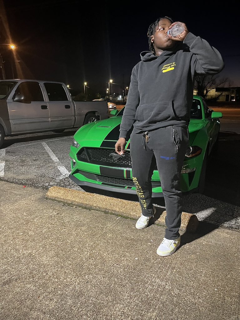 I think luh Cuz F*cced🤷🏾‍♂️, Der Go Another one🤦🏾‍♂️I Treat Des 👩🏽 Like Shots, Bring me Another One®️

 #RSL #Or #Nun #TGTTPY