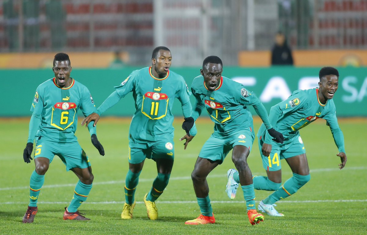 MadiwVaranejr's tweet photo. Aucun sénégalais ou sénégalaise 🇸🇳 ne devrait avoir moins de 10k, déposez vos @ on se follow tous 🔥🇸🇳🤍 on est champion d’Afrique🇸🇳🇸🇳🇸🇳 https://t.co/LTA6krsEDz