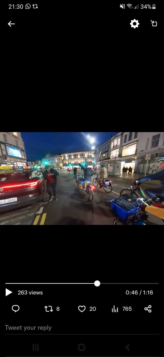 Tommyhen78's tweet photo. Coolest taxi driver in Cork at c.46 seconds. This is what the #Ibop is all about...πΊπΏ https://t.co/vXe1h7g6OW