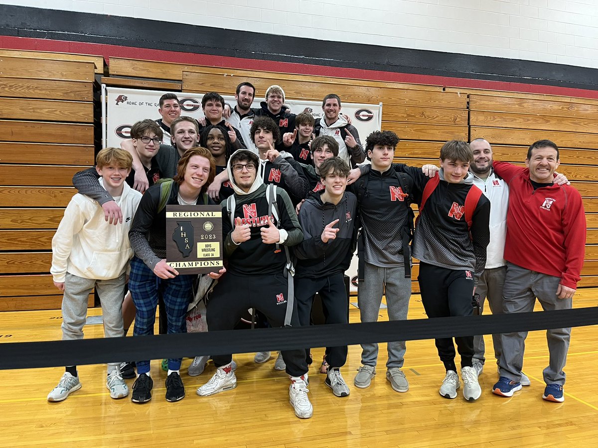 WrestlingNCHS's tweet photo. 2023 Glenbard East Regional Champions!!!

Tournament Champions:
113: Tyler Martin 
145: Hagan Taylor
152: Chris Bern
160: Gavin Bohan 
220: Nico Besterio https://t.co/R91l3sL089