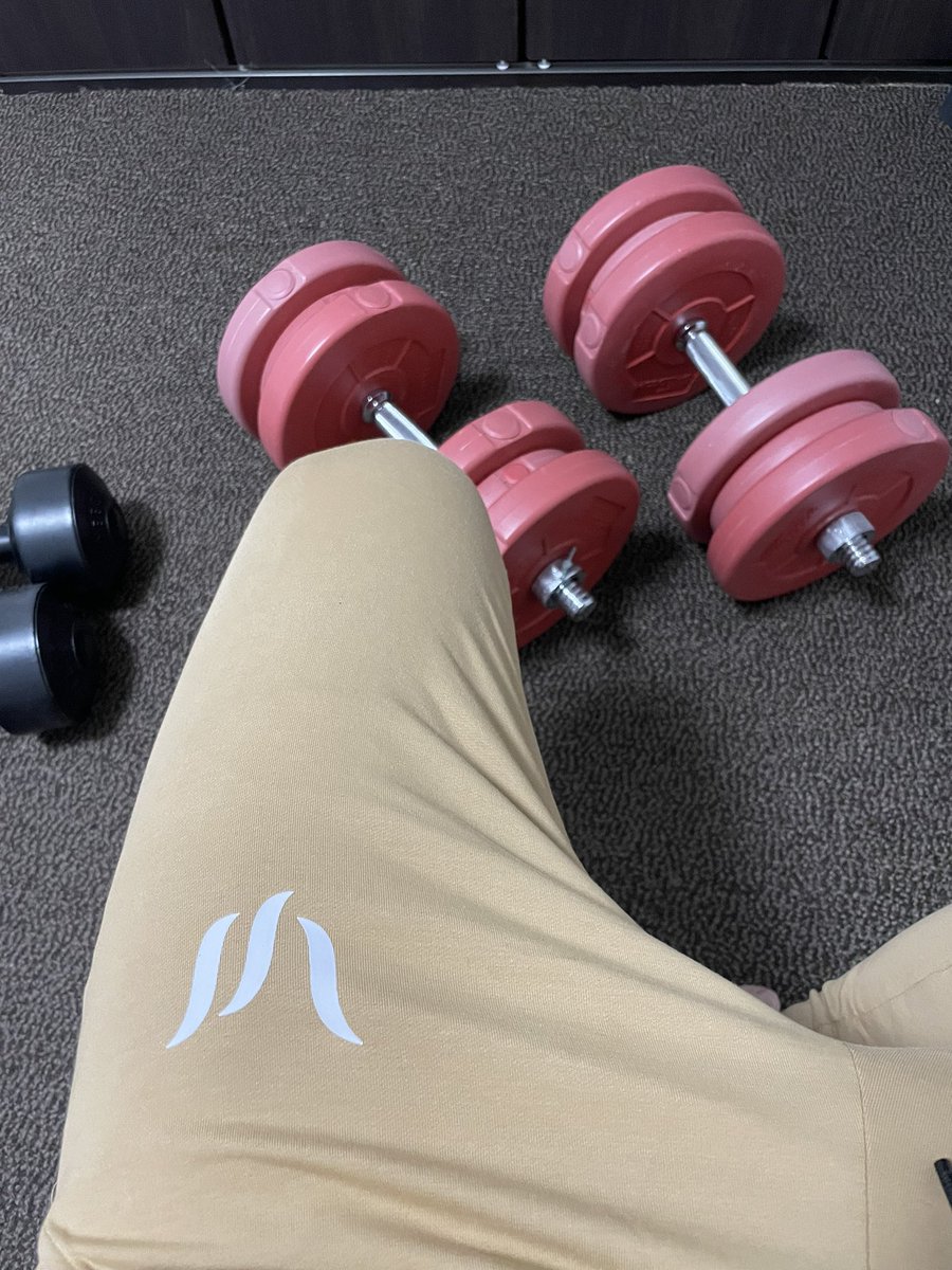 ikoan618's tweet photo. 新しいトレ着#wills fitness着て朝トレ💪
柔らかい素材で着心地メチャクチャ最高💦
リピート確定😆❗️ https://t.co/uxzuSjMy2O