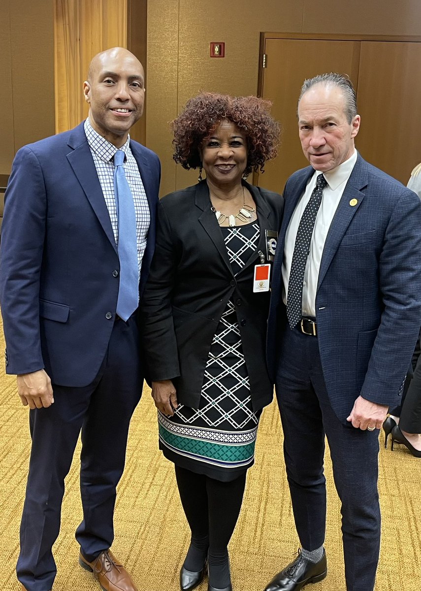 noblenatl's tweet photo. On February 2nd, #noble attended the DOJ Leadership Law Enforcement Quarterly Meeting. Pictured: President Brenda Goss Andrews, BJA Director Karlhton Moore, and COPS Director Hugh Clements Jr. #DOJ #copsoffice #BJA https://t.co/MMVC8v826B