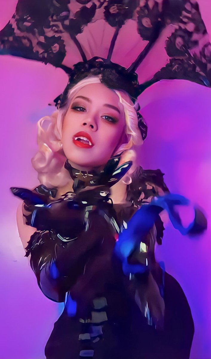 thisdogcandrive's tweet image. Unholy Masquerade Guide says go to eat a meal. She knows you’ve been slackin