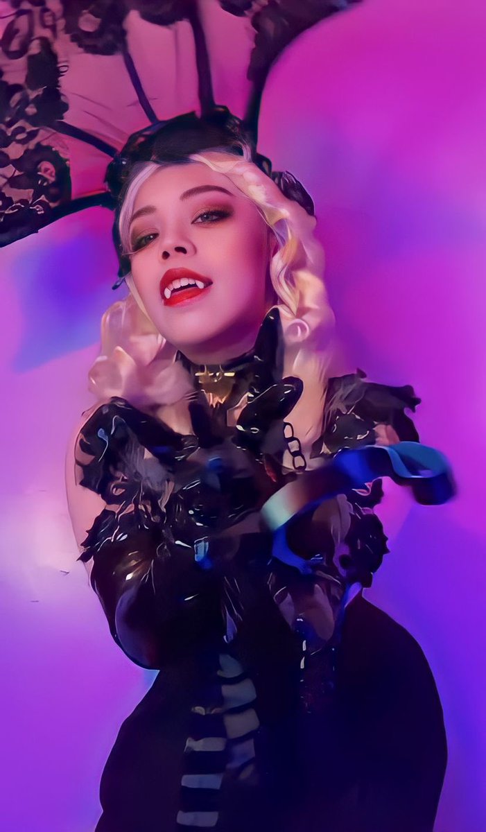 thisdogcandrive's tweet image. Unholy Masquerade Guide says go to eat a meal. She knows you’ve been slackin