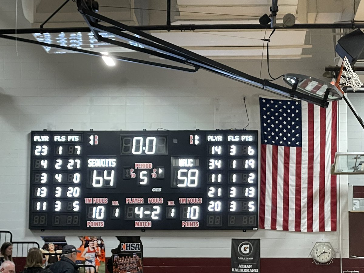 hubbardbradford's tweet image. Great to be back in the #SequoitPride gym for Tim Borries’s final home game as the girls head coach. He’s impacted so many young women and had a profound impact on the program and community. Calla has him in his final year teaching, too. #makeitmatter #OnceASequoitAlwaysASequoit