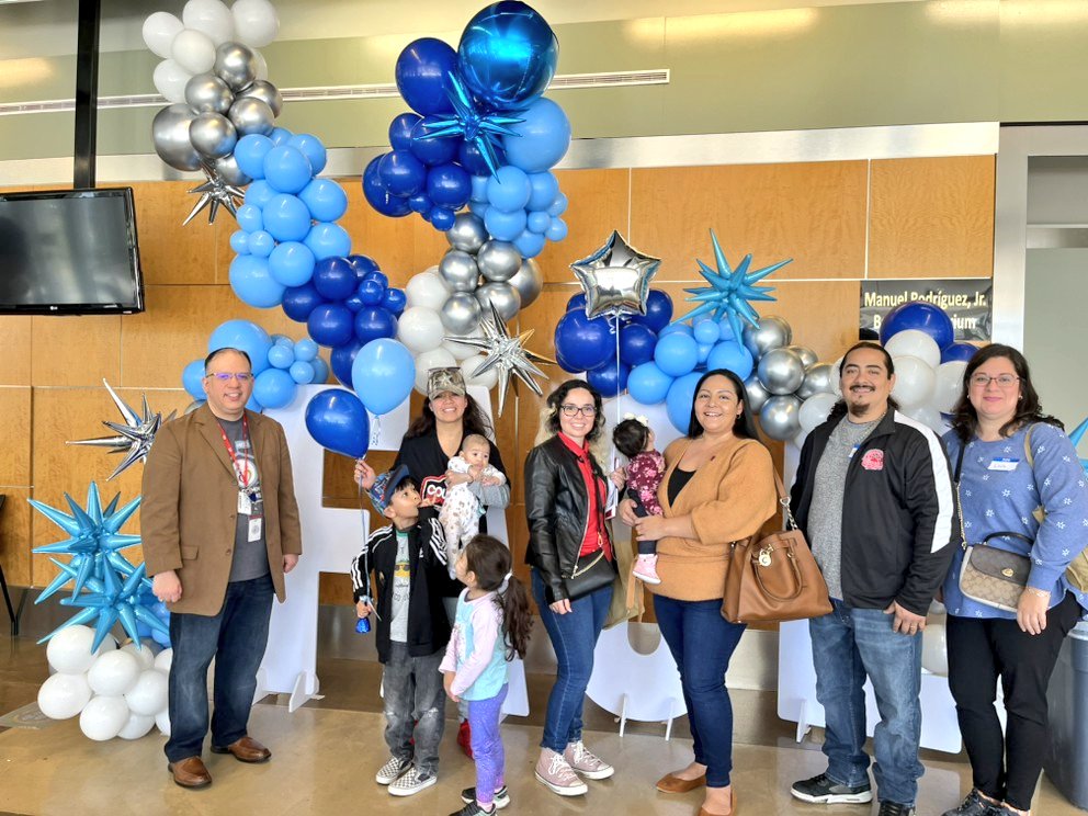 cornelius_pto's tweet photo. Our PTO President Toni Cervantes Ortega was proud to represent @CorneliusElem at the @HISDFACE Expo today and talk about increasing parent presence on campus🐾 Thank you for the invitation @armandobarros #HISDParentOrgexpo #BuildingYourRoster https://t.co/uTCw8dkal6