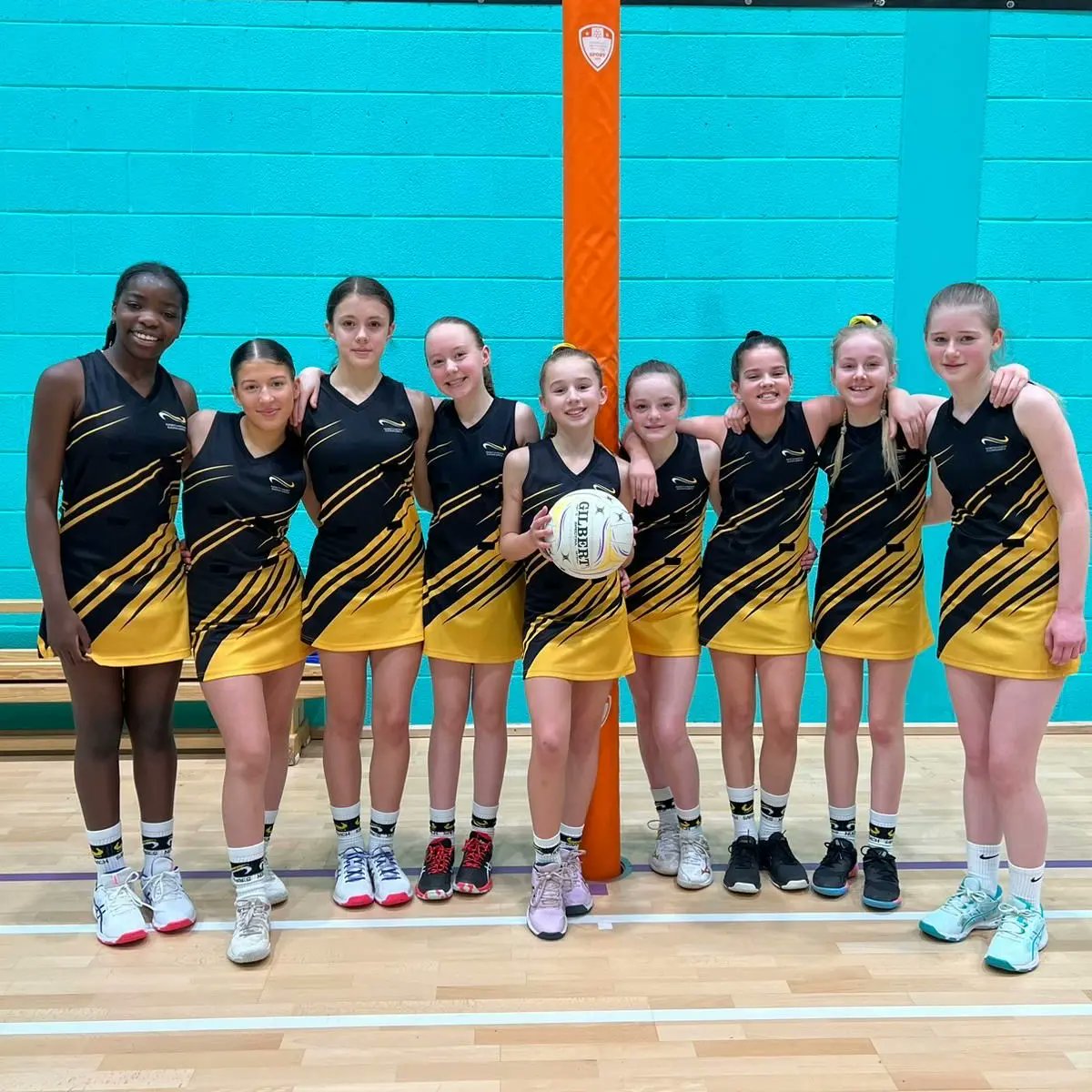 NORTHWICH SET UP GRANDSTAND FINISH👊

Northwich Sapphires set up a grandstand finish in the final game of the season after two wins in Round 4 of the ENG U12 YNPL Northern Conference.

Team of the Round⬇️
<a href="/NWSapphires/">Northwich Sapphires 🖤💛</a>

League Table &amp; Results⬇️
engynpl.co.uk/u12northerncon…