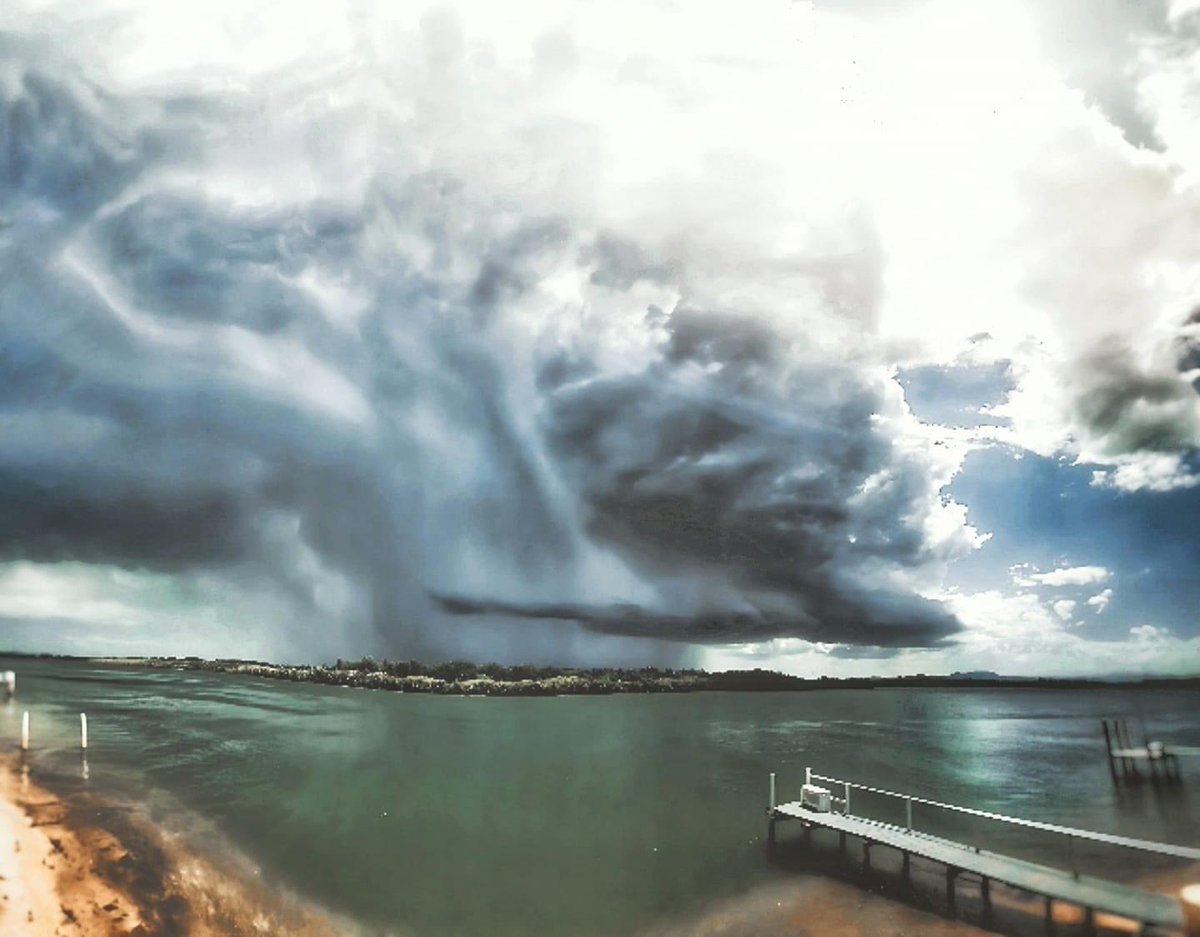 Kate🦋M© on Twitter "A shot of the approaching storm that battered Port