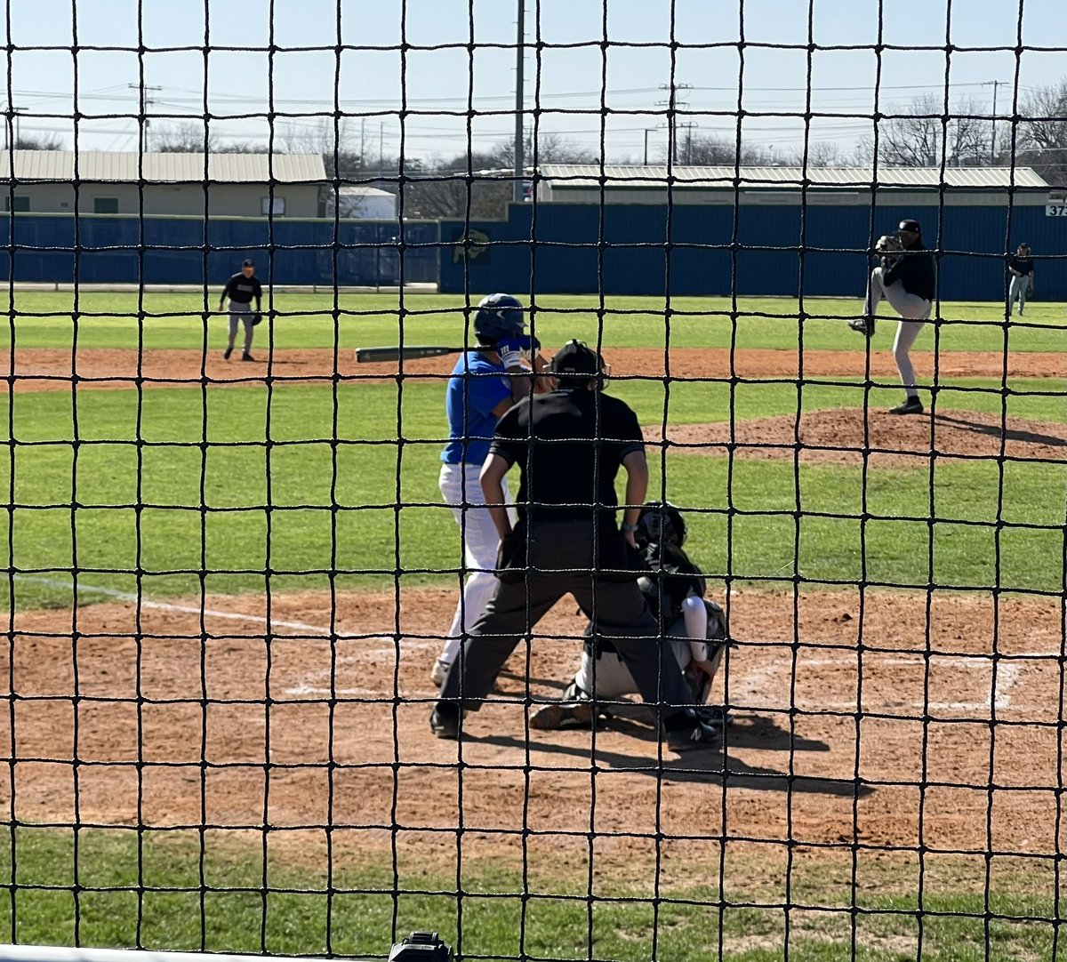 cmlerma01's tweet photo. It was a good morning for some baseball! 🦬💙💛⚾️ @ClemensBaseball @SamuelClemensHS @CruitClemens @ClemensASBC @scbuffalostrong https://t.co/0gYejP1qJk