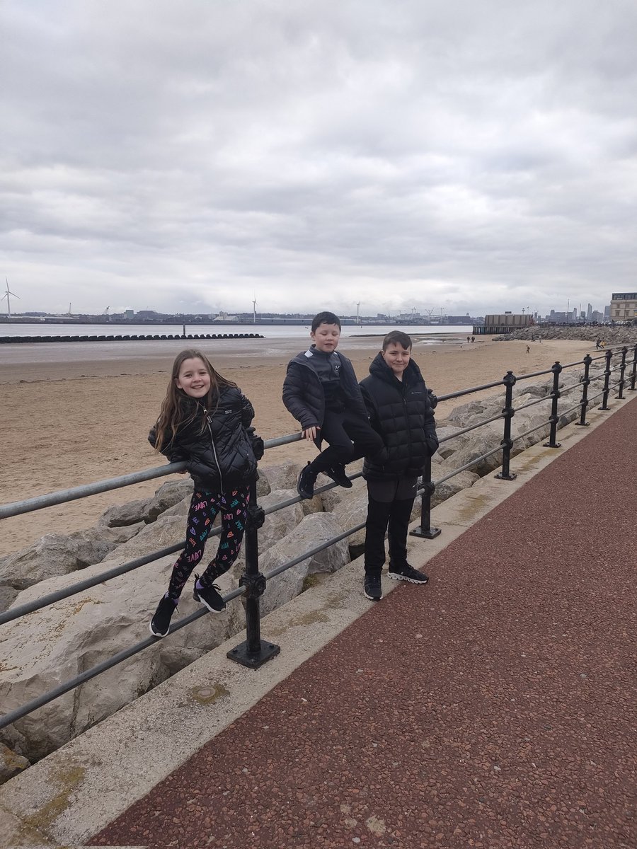 steP2117efc's tweet image. A weekend with you doesn't compare to the life I had planned with you all as a family, it's just not enough time. I love you all 💙💗💙