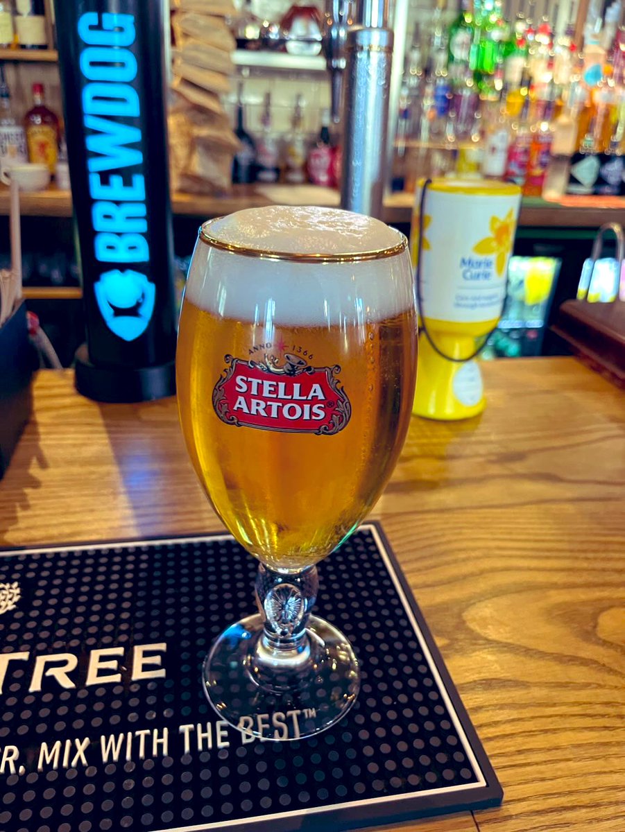 📍-  Black Hat, Ilkley 
🍺- #GlassConfirmed 
🧾- £4.30
🗒️- Tell you something, you can tell it’s getting posher when the Brewdog pump is on show. There is some sign of liveliness but no love with the domeage. 3.9 out of 5