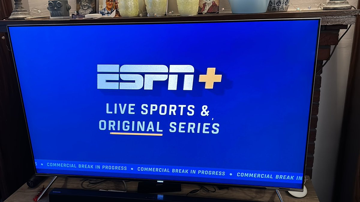 KotexFitts's tweet photo. Love this All Star Game stream, really enjoying Fall Out Boy rn, great work ESPN+!!!!!! #NHLAllStarWeekend https://t.co/PzOzecUczl