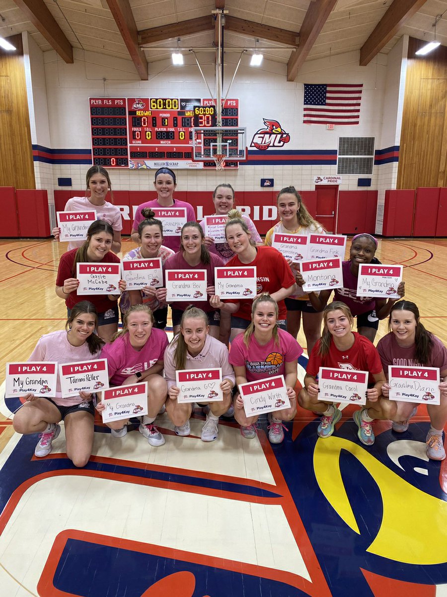 saintmarys_wbb's tweet image. #IPlay4