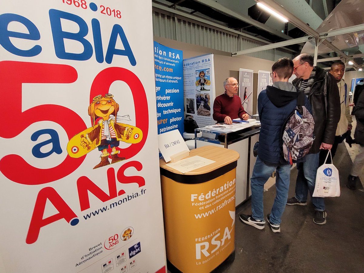 MichaelCouybes's tweet photo. #Emploi &amp; #handicap aujourd'hui sur le #SFMA23 à #ParisLeBourget avec l'association #Hanvol qui agit pour la #formation et le #recrutement en #alternance des #personneshandicapées dans l'#aéronautique. Prochain rendez-vous en juin, même lieu, au #SIAE2023 et dans le mag #Être👍😉 https://t.co/nhiCRVtKvk
