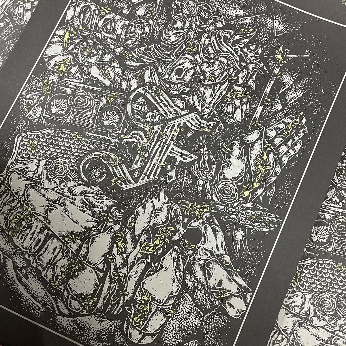 theflatliners's tweet photo. These beautiful bangers are starting to ship 🐺💌

Thanks to everyone who gripped one, to our endlessly talented friends @QuiteAlrightInc for perfectly reimagining all our album artwork from over the years, and @PresstimeDesign for smashing the print as always.

#FLATSFOR20 https://t.co/cYteETZrk2