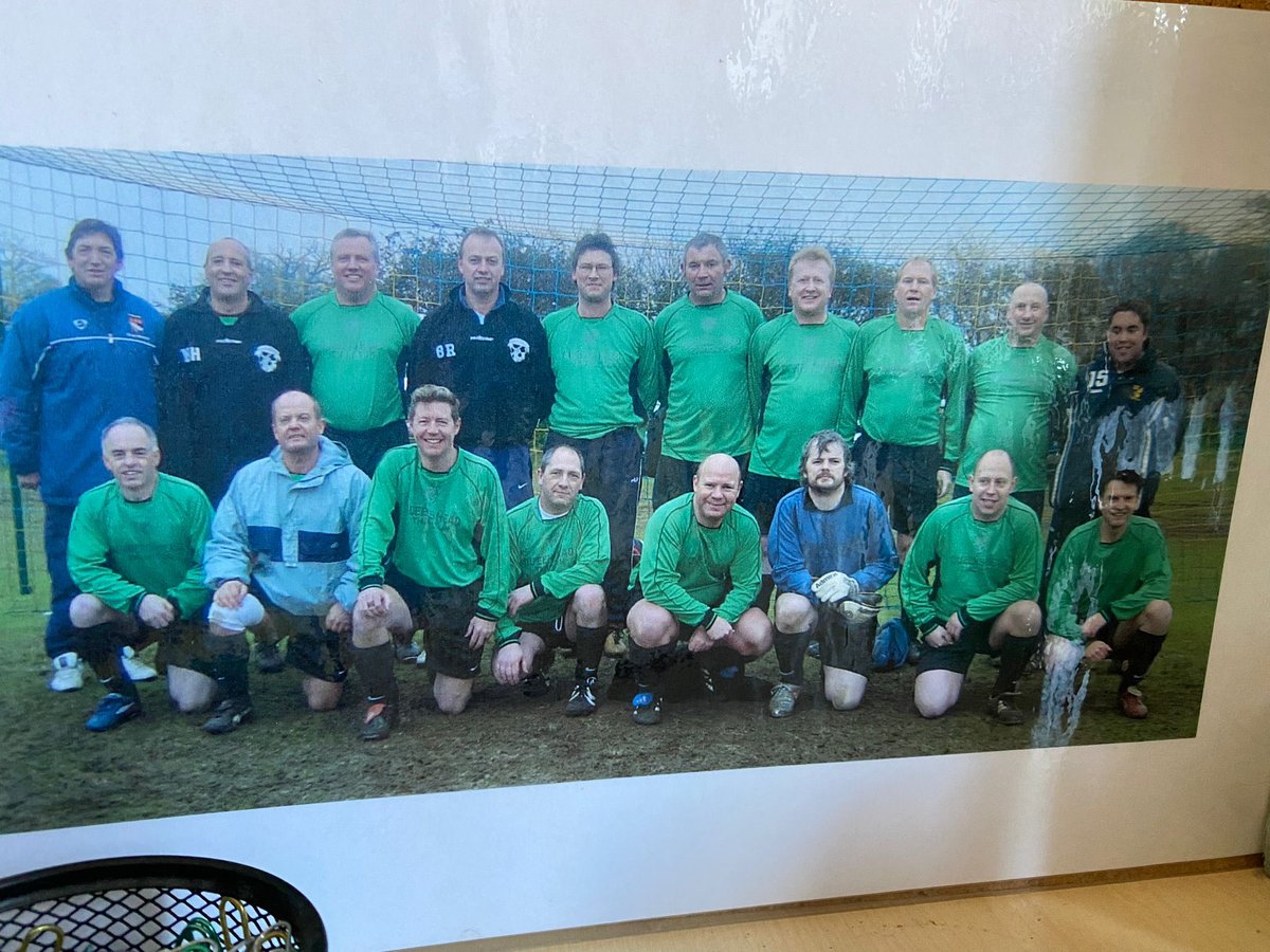 norton_athletic's tweet photo. 𝗗𝗮𝘃𝗲 𝗥𝗼𝗯𝗲𝗿𝘁’𝘀 💛💙

Unfortunately, the club received the sad news that Dave Robert’s, our former First Team Manager, Player, Club Secretary &amp; Vets player sadly lost his battle with cancer this week.

Our thoughts are with Dave’s family 

💛💙

#RIPDave https://t.co/SbUp2NoDFD