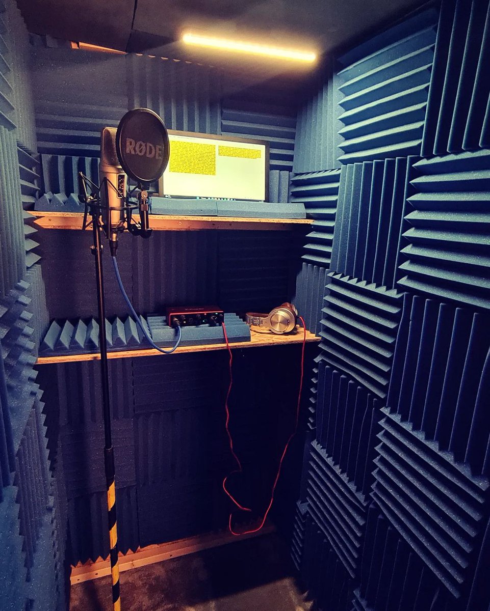 brackstonebrown's tweet image. I recently moved house. My home voiceover studio in a wardrobe did not survive the move unfortunately...so it was time for an upgrade! 🥳
It's first job with @MarkBowsherFilm complete ✅️

If you need a Voice Artist email me brackstonebrown@gmail.com
