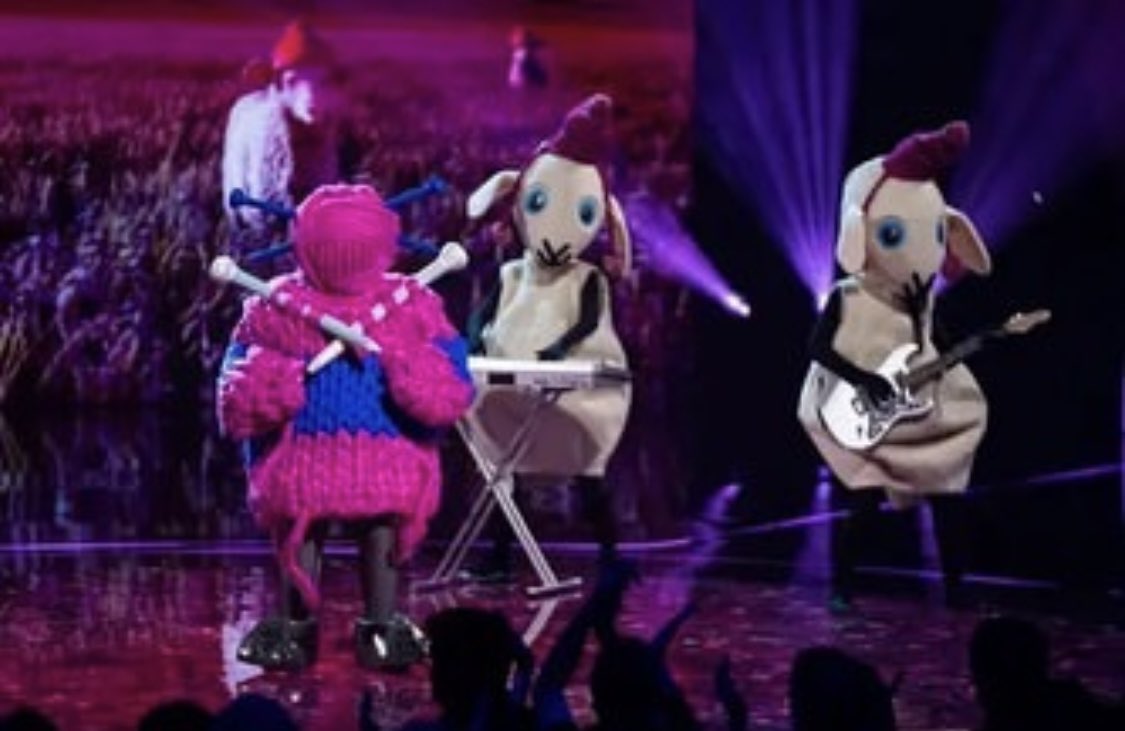_CRCentral's tweet photo. Who’s ready for yet another amazing performance from Knitting 🧶 on tonight’s @MaskedSingerUK…?

Well, don’t forget to tune in to @ITV in ONE HOUR people!

#TeamKnitting #MaskedSingerUK https://t.co/sVjBI2Rm9H