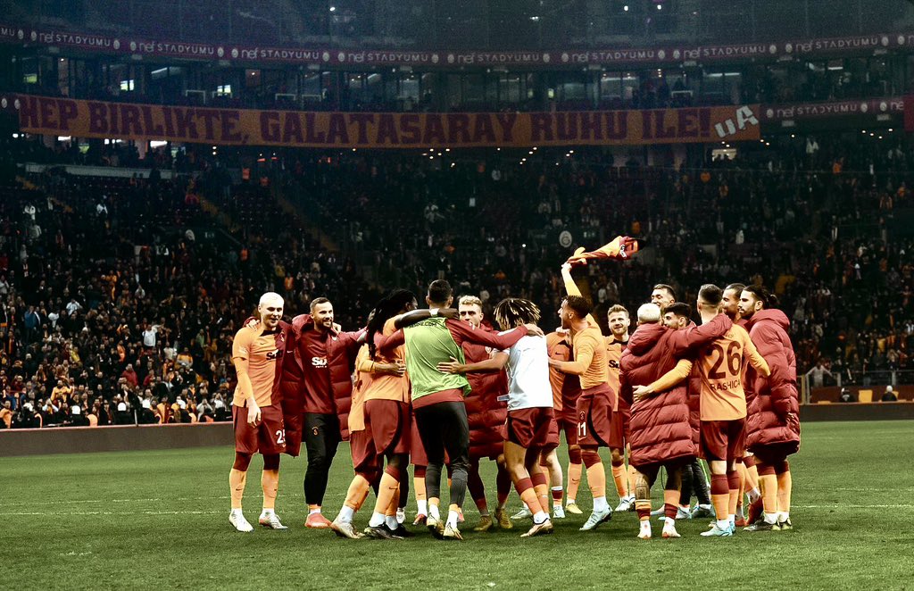 Şampiyon olamayacaklarını anlayınca Galatasaray’a saldırmayı şampiyonluk gibi görenlere inat! DUYULMUYOR SESİNİZ, TEK DERDİMİZ ŞAMPİYONLUK! #TekDerdimizHedef23