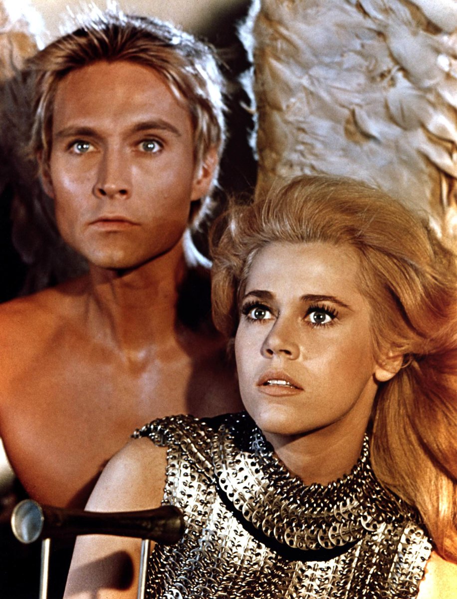 Paco Rabanne, visionary designer that defined 1960s Mod, passed away today at the age of 88. Our homage to the master of Retro Futurism. escamastudio.com/blogs/news/pac… #PacoRabanne #Fashion #retrofuturism #Fashionhistory