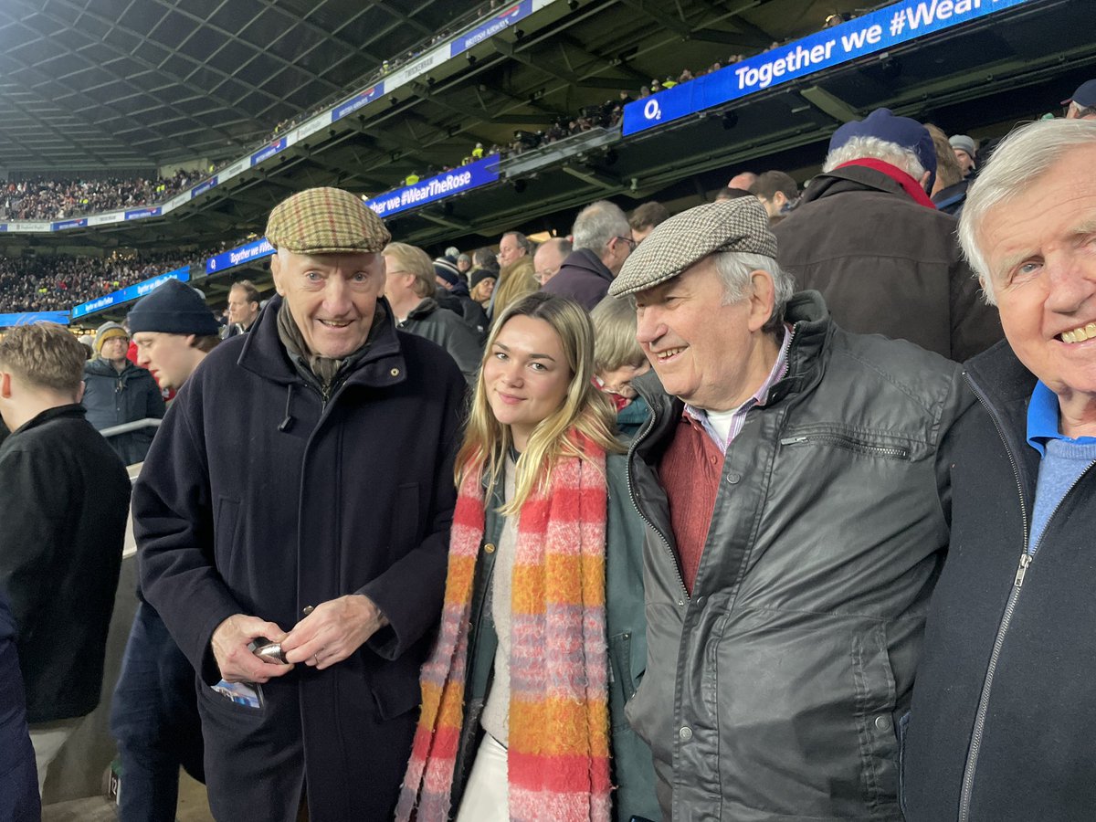 ParryMillie's tweet photo. #matchdayguiness https://t.co/Y3bqc4pXCe