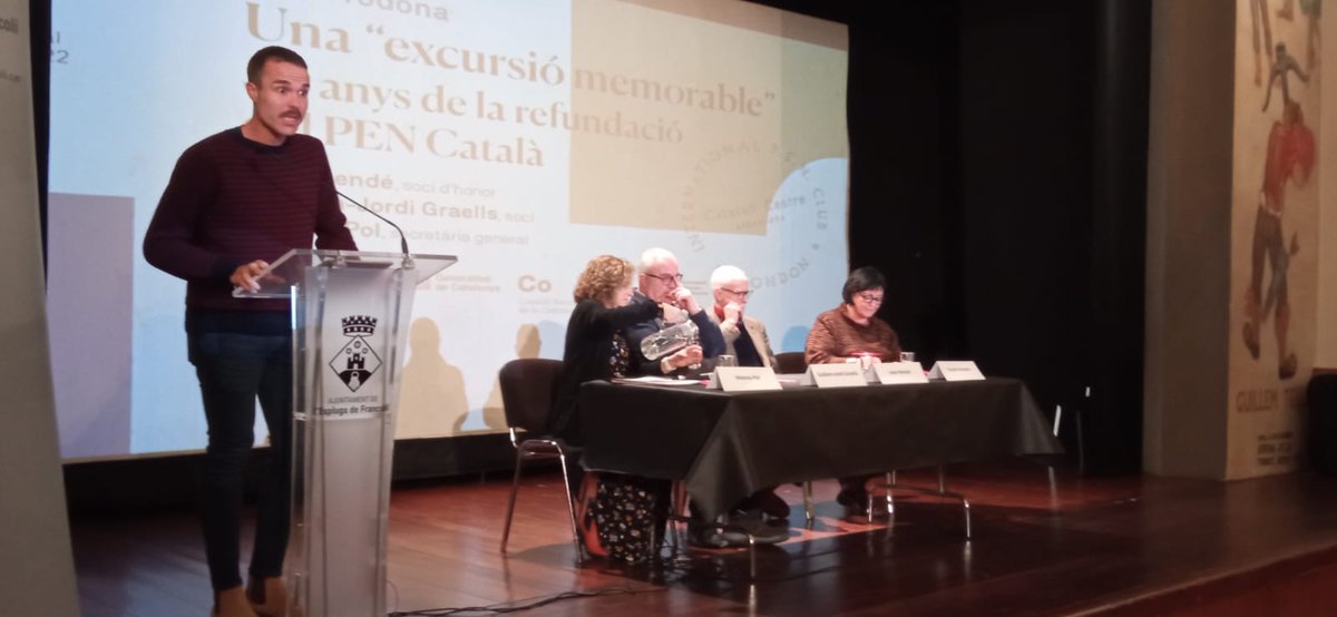 CoNCACultura's tweet image. 👥Comença la taula rodona "Una excursió memorable. 50 anys de la refundació del @PENCatalà"

Benvinguda a càrrec d'@enricmercade, regidor de Cultura i Festes, Comerç i TIC @ajtlespluga.

Participen @JoanRendMasdu, Guillem-Jordi Graells, @HelenaPol1 i @vinyetp, presidenta #CoNCA.