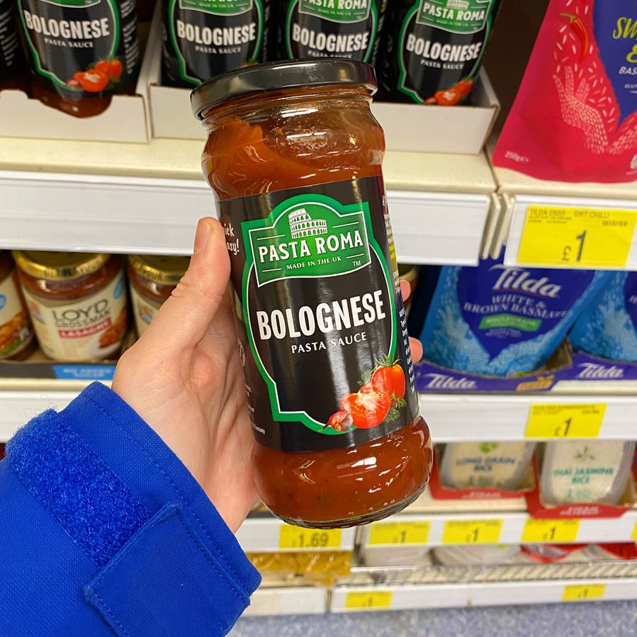 SceneGraphics's tweet image. Great to see our #branding and label design on the shelves for Pasta Roma sauces! 🍅🍝 #packagingdesign