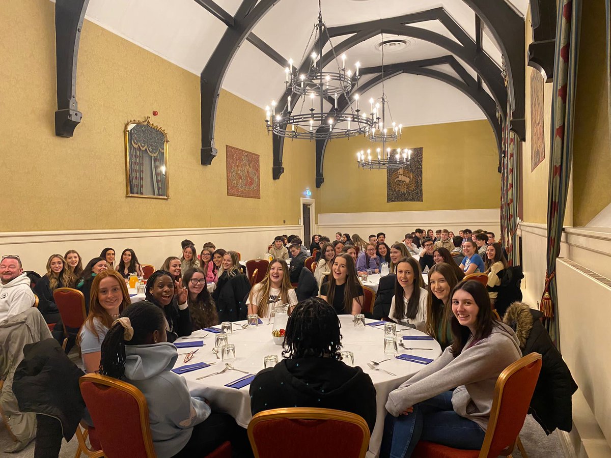 OLHSCumbernauld's tweet image. Dinner out for our study weekenders at Stirling Highland Hotel after a day of hard work! #TheOurLadysWay