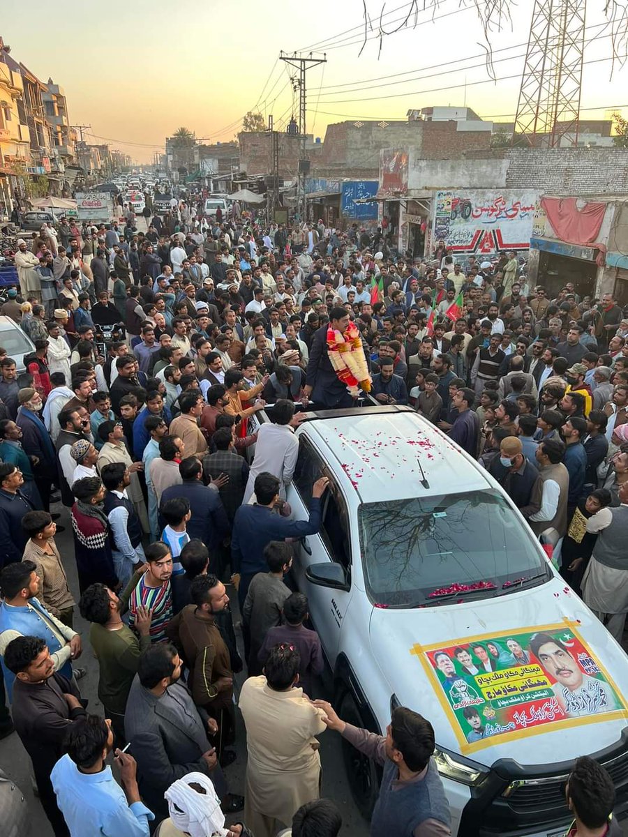 SardarSarfrazD1's tweet image. PP-143 
خانقاہ ڈوگراں میں الیکشن کراو ملک بچاو ریلی کے اختتام پر خطاب کرتے ہوے
@Dr_YasminRashid @PTIOfficialCP @Ali_Waraich_PTI @ImranKhanPTI