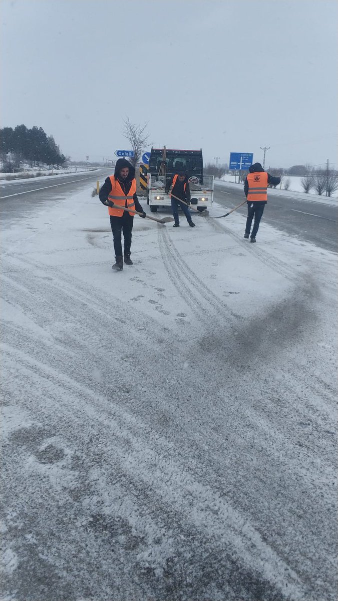 Taşeronu OYalamayın
Karayolları yol bakım onarım çalışanları kadrosunu istiyor tekrar haksızlığa uğramak istemiyoruz Taşeronu OYalamayın 
<a href="/RTErdogan/">Recep Tayyip Erdoğan</a>
 
<a href="/vedatbilgn/">Vedat Bilgin</a>
 
<a href="/dbdevletbahceli/">Devlet Bahçeli</a>
 
<a href="/akaraismailoglu/">Adil Karaismailoğlu</a>
 
<a href="/KarayollariGM/">Karayolları Genel Müdürlüğü</a>
 
<a href="/MhpTbmmGrubu/">MHP TBMM Grubu #MHP</a>
 
<a href="/Yolissendikasi/">YOL-İŞ Sendikası</a>
 
<a href="/kilicdarogluk/">Kemal Kılıçdaroğlu</a>