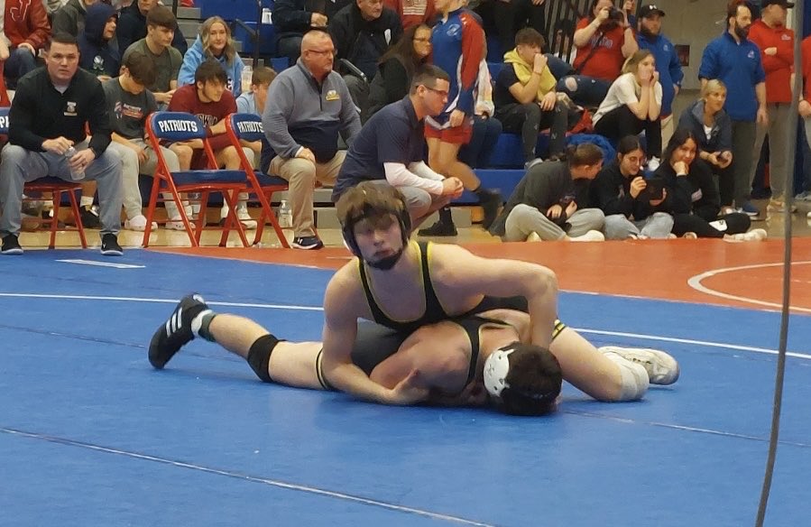 Levi Abbott is the Regional Champion at 160lb!! ⁦<a href="/CowanBlackhawks/">Cowan Jr/Sr High Sch</a>⁩