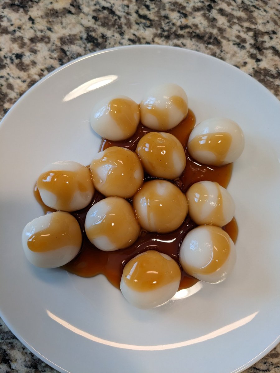 samisstudying's tweet photo. 在米の方におすすめの手作りおやつ、みたらし団子。15分くらいでできて、材料費はこの量だと$1未満かと。 https://t.co/6noVehVV44