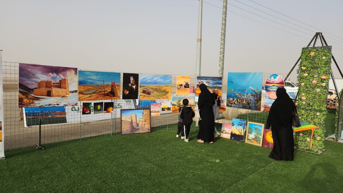 onaizah_muni's tweet photo. سعدنا باستقبالكم في جناح البلدية خلال فعالية كشتة العوشزية التي تنظمها البلدية بجانب بحيرة العوشزية.
نسعد باستقبالكم نهاية كل أسبوع خلال هذه الفترة وحتى نهاية فصل الشتاء.
جانب من المعرض المصغر للفن التشكيلي المصاحب لجناح البلدية للفنان إبراهيم المنصور. https://t.co/79pLRixVPu