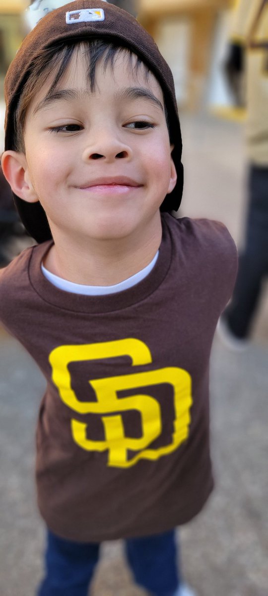 BrendhanConlan's tweet photo. Go Padres! #padresfanfest https://t.co/5mhmzWzpnw