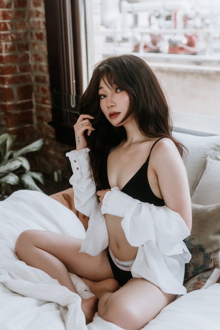 Cozy bedroom vibes ✨
?: @alexchan_photo https://t.co/buX9Vv1Alv