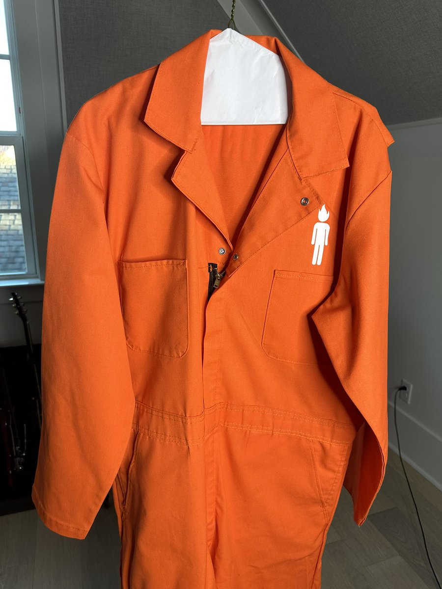 SamTinnesz's tweet image. So many of you came up to me after the shows on the Loser tour and wanted my orange jumpsuit lol… I said no because nudity is outlawed in all 50 states…BUTT, today is your lucky day! 😜🧡 

Check below to have a chance to own it!! 

#NewAlbum #Feb24 #Tour
