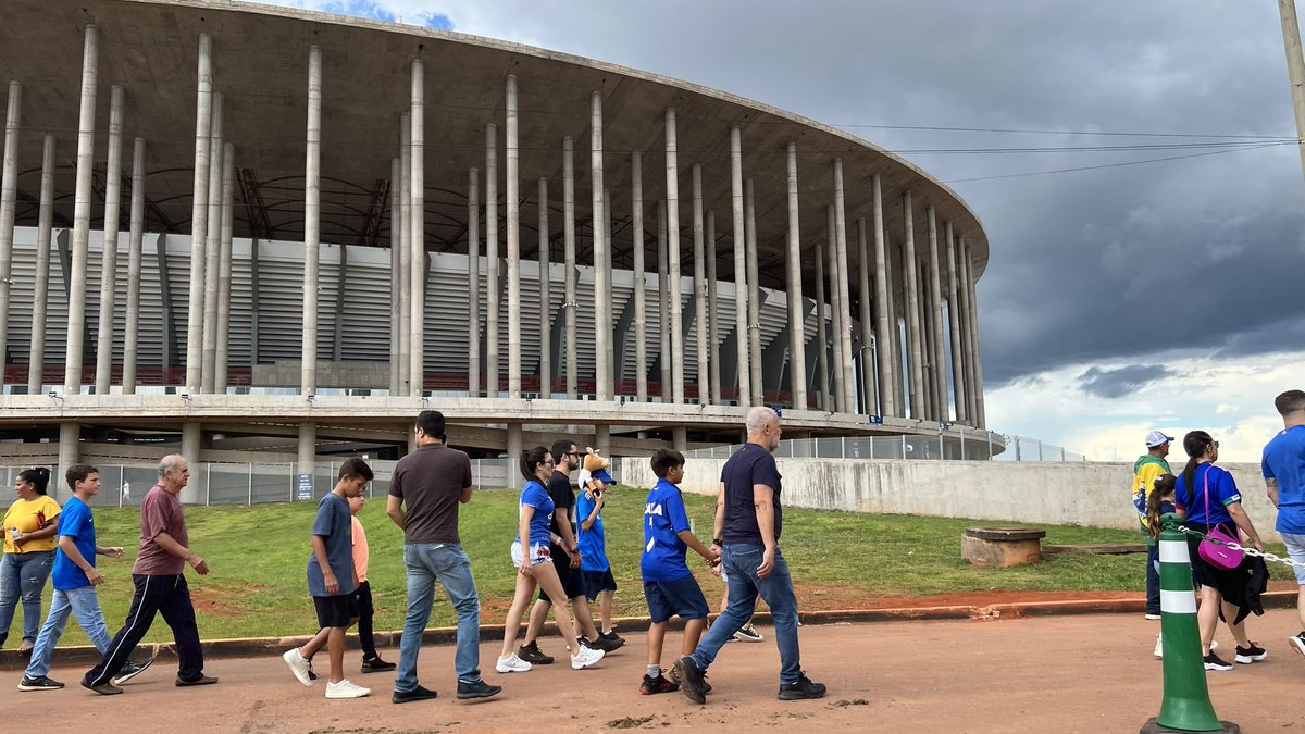 dmborges7's tweet photo. O clima do lado de fora é tranquilo #trmane https://t.co/1gioErAg9O