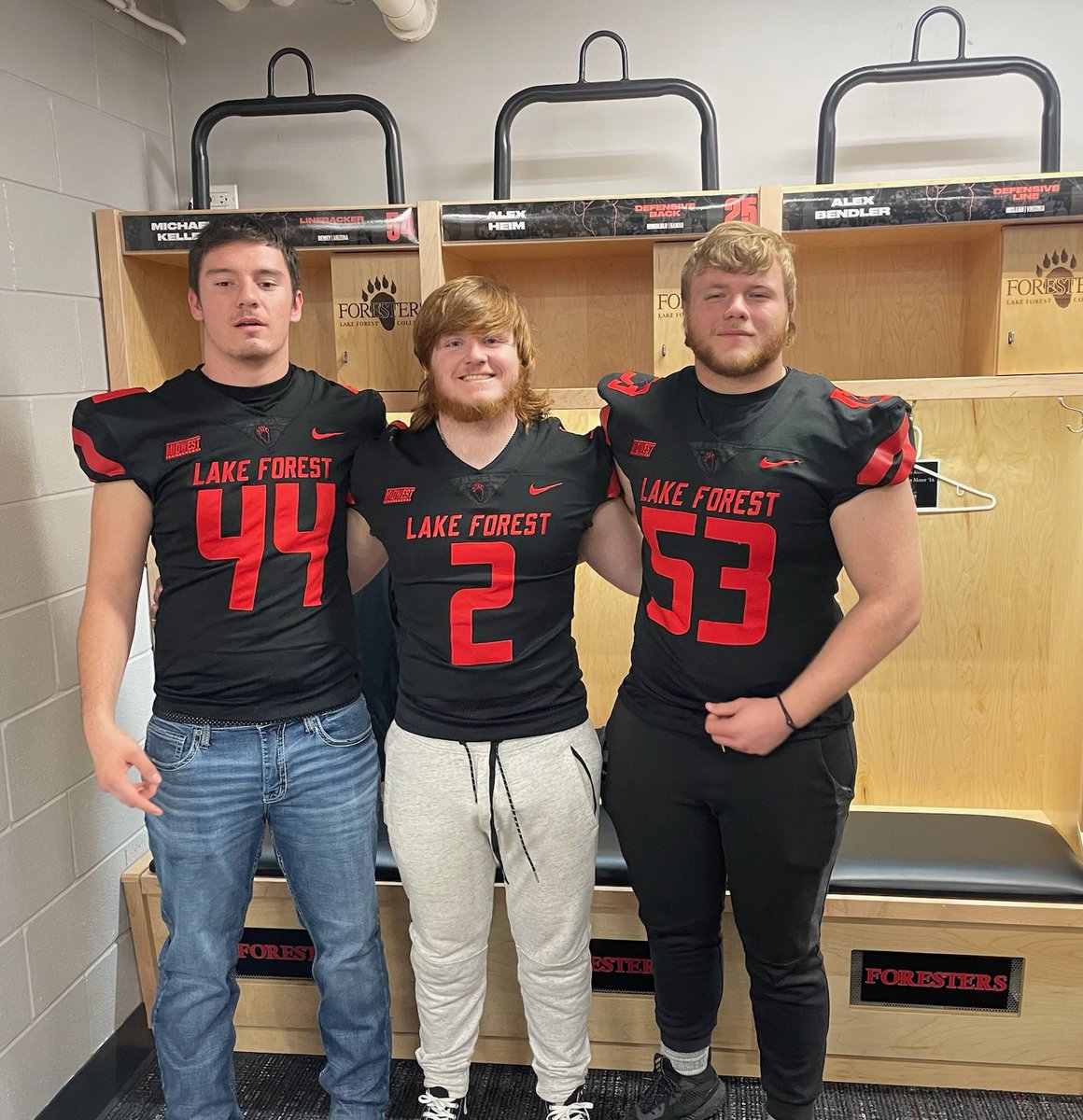 Dominic Jewell (@dominicjewell6) on Twitter photo Had a great visit <a href="/LFC_FOOTBALL/">Jim Catanzaro</a>. It was awesome to be up here with my boys <a href="/matthew86324173/">Matthew Spurlin</a> <a href="/VanceCooper10/">Vance Cooper</a> <a href="/WillowCanyonFB/">Willow Canyon Football</a> <a href="/wccatathletics/">Willow Canyon HS Athletics</a> <a href="/Coach_Butts/">Luke Butts</a> <a href="/CoachPerrone/">Coach Perrone (My Recruits)</a> <a href="/CoachCarterST/">Coach James Carter Adrenaline Rep/ My recruits</a> Had a great visit <a href="/LFC_FOOTBALL/">Jim Catanzaro</a>. It was awesome to be up here with my boys <a href="/matthew86324173/">Matthew Spurlin</a> <a href="/VanceCooper10/">Vance Cooper</a> <a href="/WillowCanyonFB/">Willow Canyon Football</a> <a href="/wccatathletics/">Willow Canyon HS Athletics</a> <a href="/Coach_Butts/">Luke Butts</a> <a href="/CoachPerrone/">Coach Perrone (My Recruits)</a> <a href="/CoachCarterST/">Coach James Carter Adrenaline Rep/ My recruits</a>
