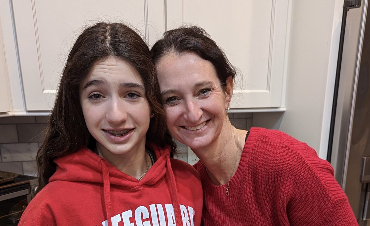 Meghan Manfra tweet media