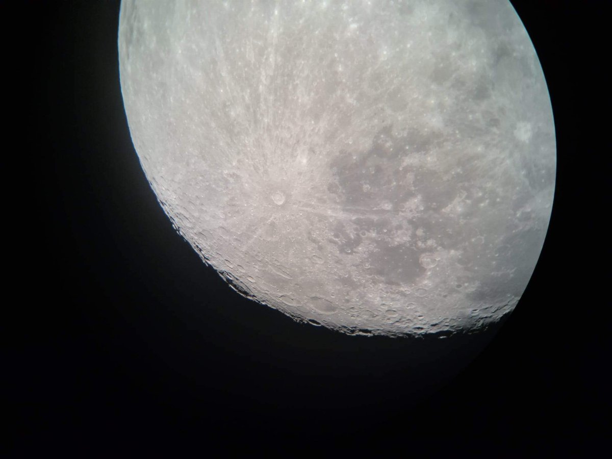 gleizes31's tweet photo. Friday’s moon #astronomy #moon #nightsky #photography #sky https://t.co/KASa4pqCfU