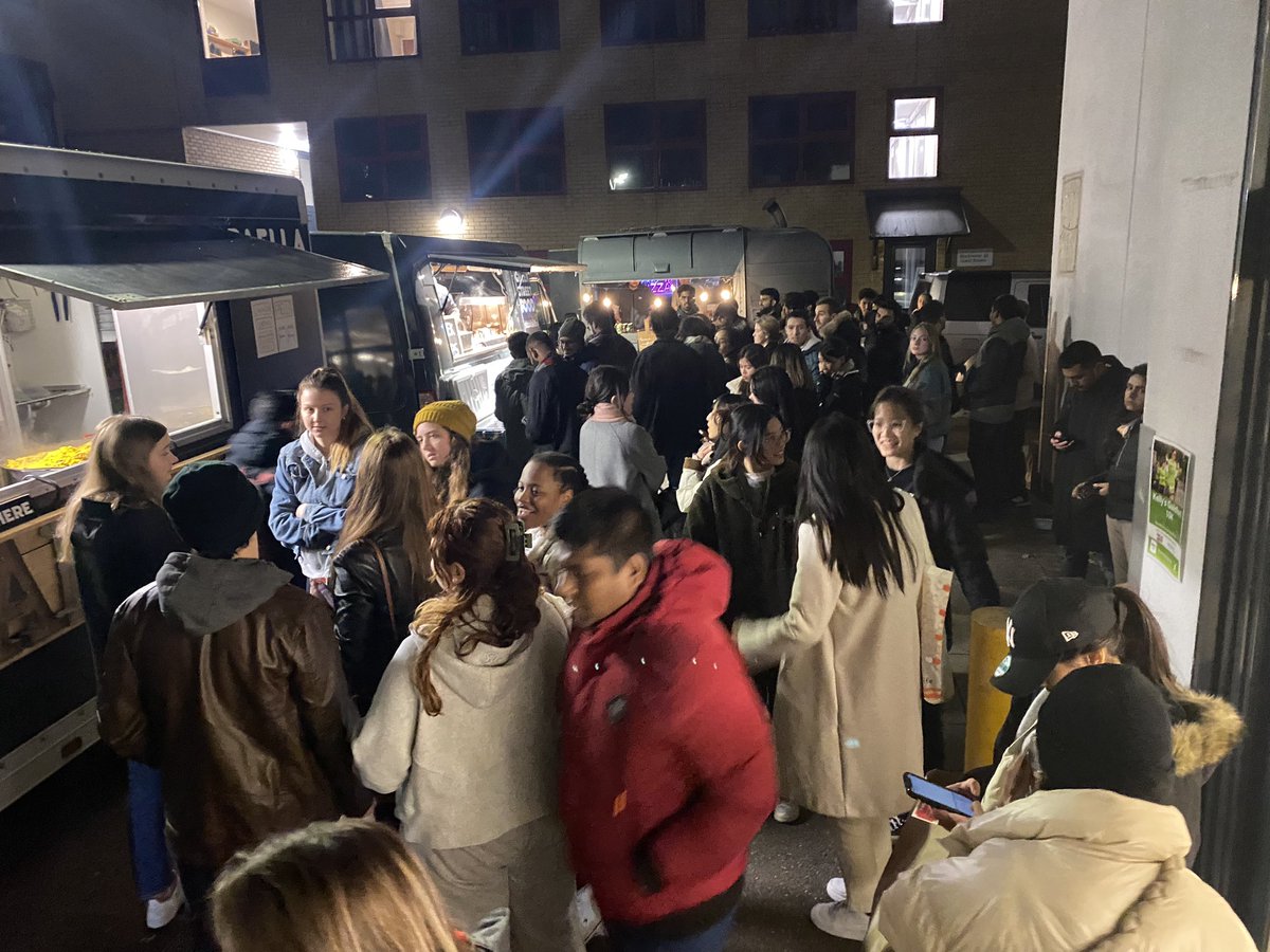 salmon_alice's tweet image. Such a fab turnout for our street food evening. Such a lovely atmosphere and even lovelier students! Pretty brilliant colleagues too. #ProudToBeSurrey #ForeverSurrey